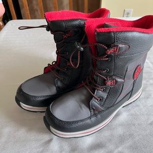 Boys Tote winter boots